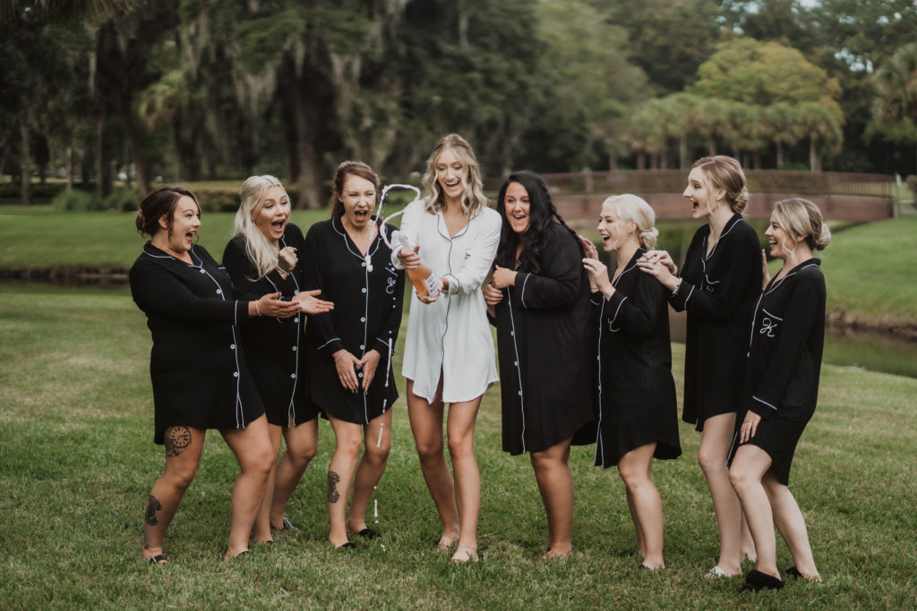 bride and bridesmaids in marriot sawgrass