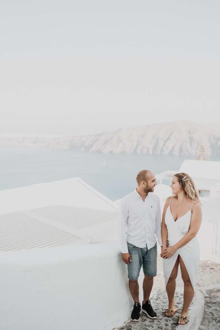 Santorini Greece traveling wedding photographer
